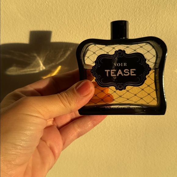 Victoria's Secret Noir Tease Perfume, 3.4 fl. oz - Picture 4 of 5